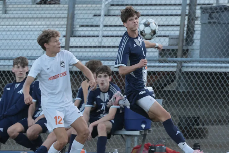 Harbor Creek shuts out Warren 4-0